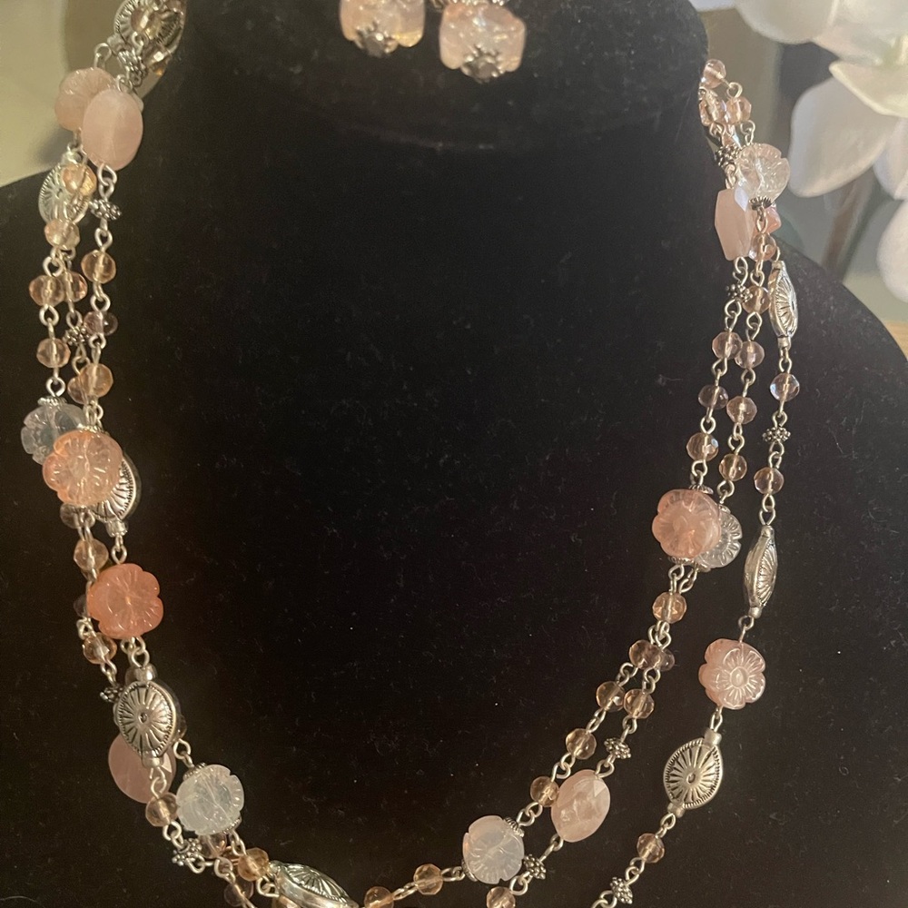 Avon Multi-Strand Peach and Silver Floral Bead Necklace - Picture 2 of 4